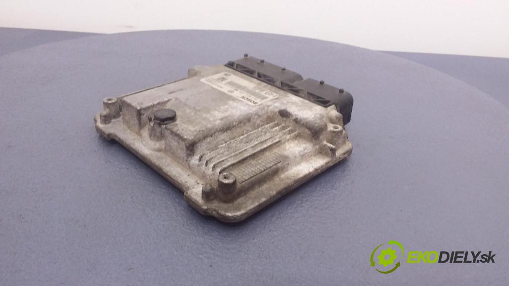 Opel Vectra 2007 riadiaca jednotka Motor: 55566277