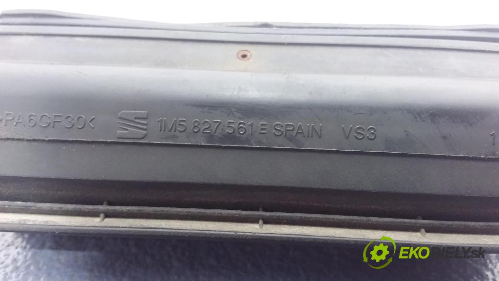 Seat Toledo 2000 rukoväť Klapky: Zadná: 1M5827561E