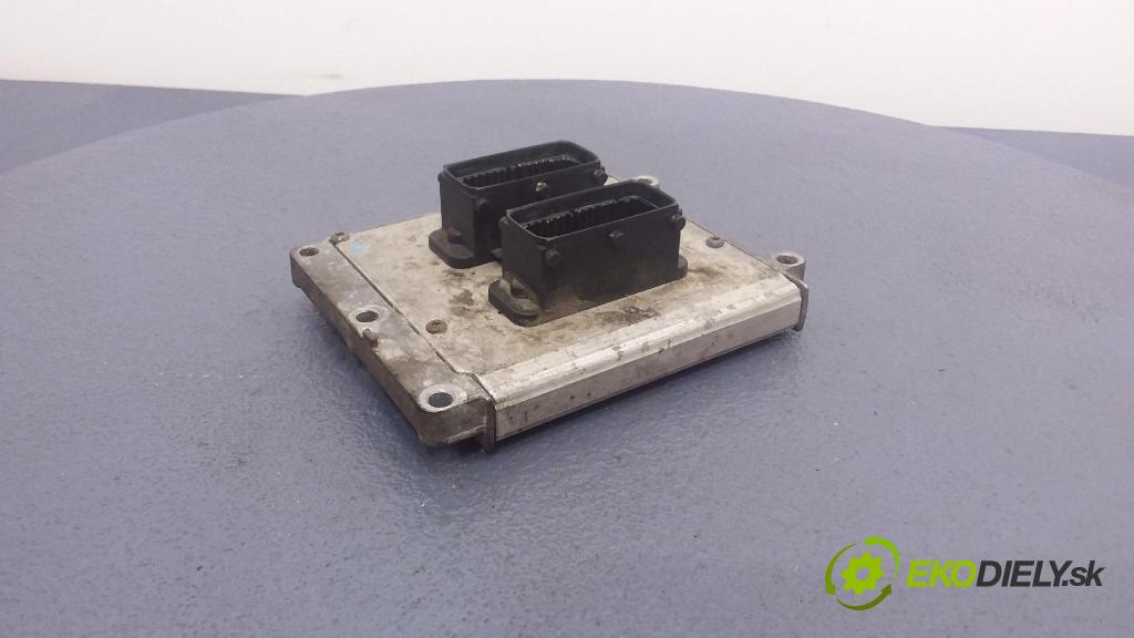 Saab 9-3 2007 riadiaca jednotka Motor: 55565020