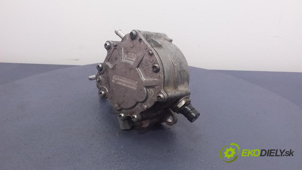 Volkswagen Sharan 2004 čerpadlo vákuová V300