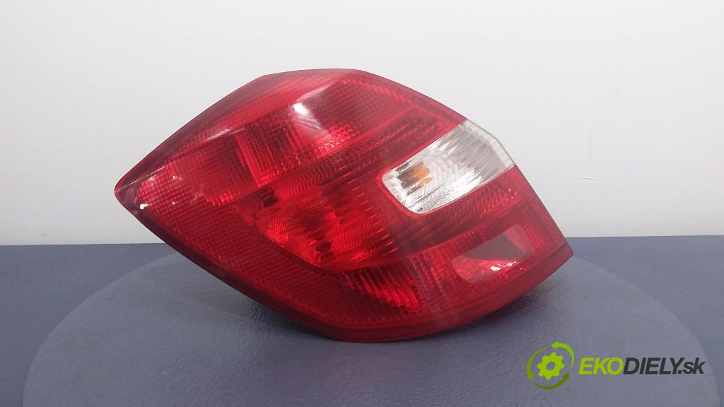 Skoda Fabia 2010 svetlo / reflektor zad ľavá Vonkajsia: 5J6945095A