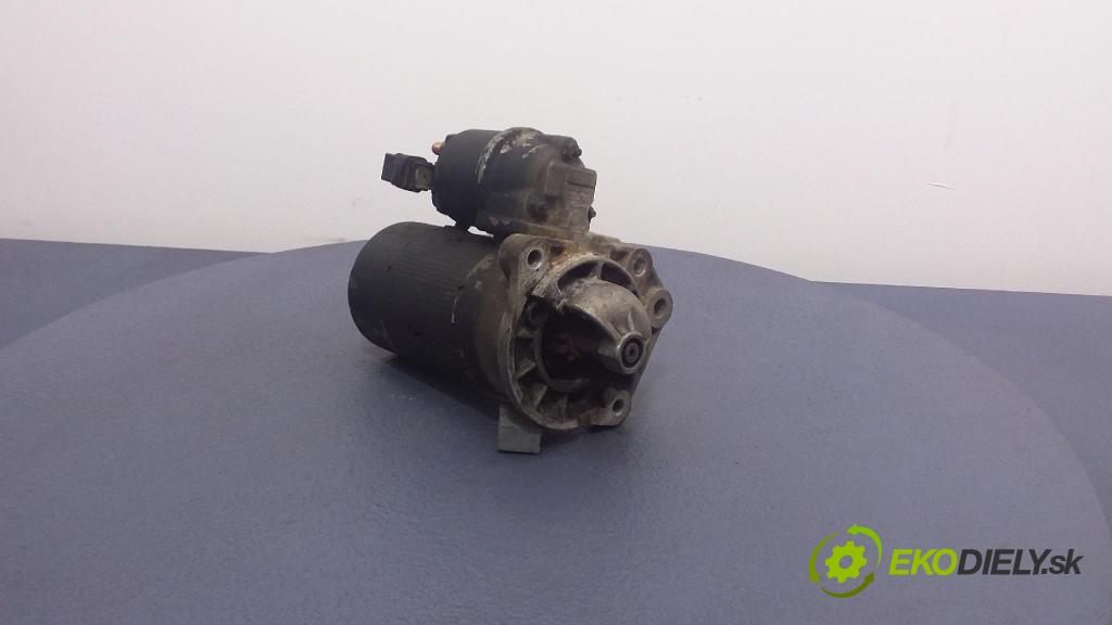 Volkswagen Polo 2001 štartér 085911023E