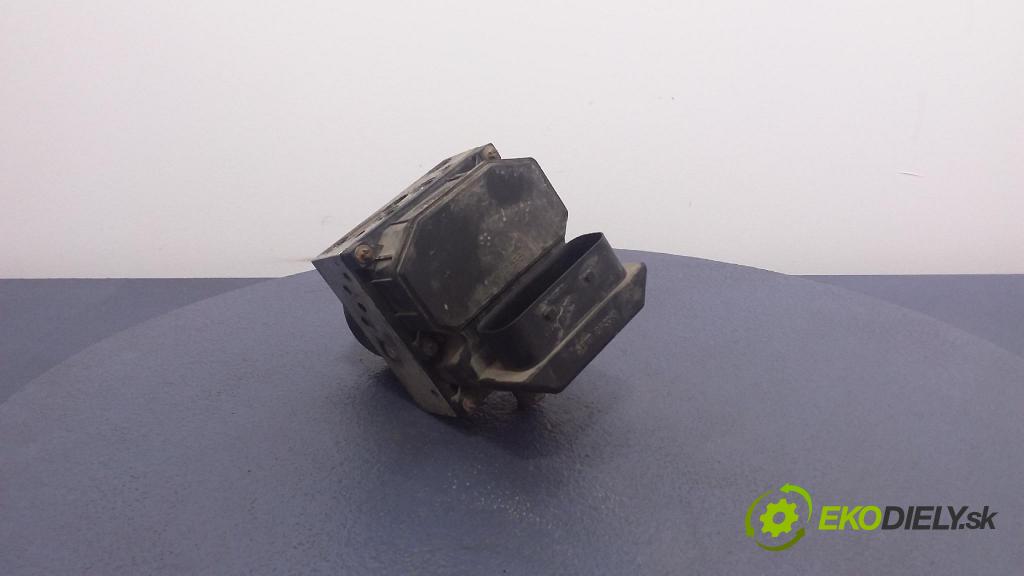 Skoda Fabia 2004 čerpadlo ABS x 6Q0614117E