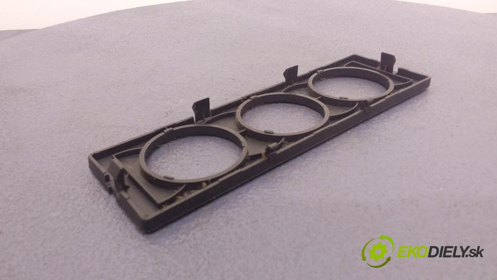 Daihatsu Feroza 1989 kryt Plast: Interiéry: 55431-87601