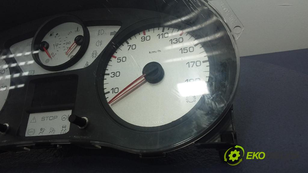 Peugeot Partner 2010 Přístrojová deska 9665983180