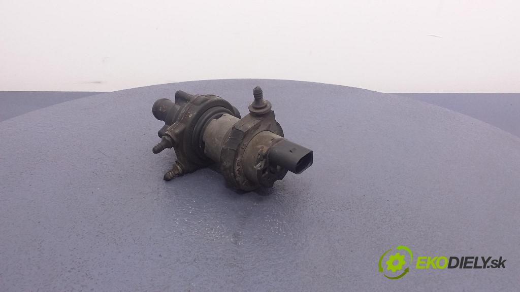 Volkswagen Sharan 2004 čerpadlo Voda 3D0965561D