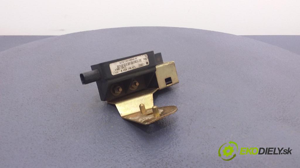 Volkswagen Golf 2001 snímač ESP. 1J0907657B