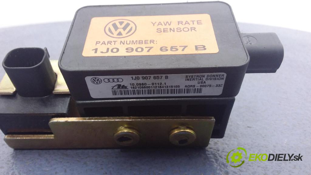 Volkswagen Golf 2001 snímač ESP. 1J0907657B