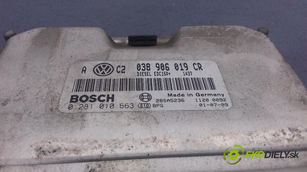 Volkswagen Golf 2001 riadiaca jednotka Motor: 038906019CR