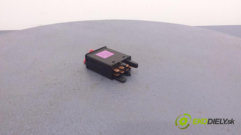 Audi A6 1998 Přepínač Světel: Nouzový 4B0941509E