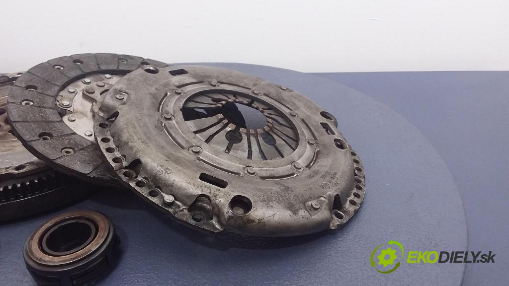 Volkswagen Golf 2001 Spojka: / kolo Dvouhmotový 2221005039