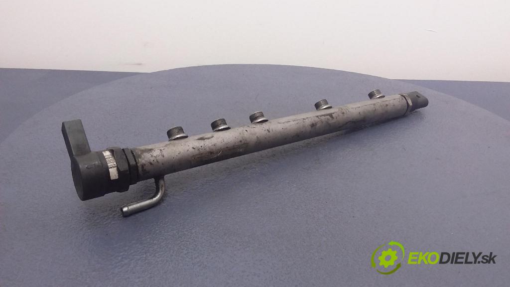 Mercedes A-klasa 2006 lišta Zásobování A64007012