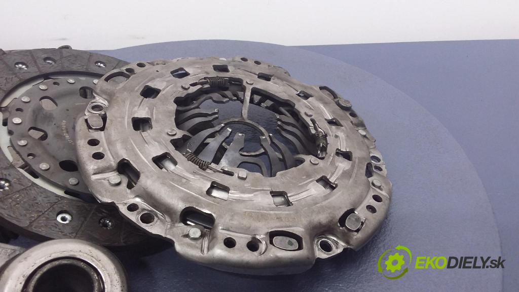 Mercedes A-klasa 2006 Spojka: / kolo Dvouhmotový 415039110