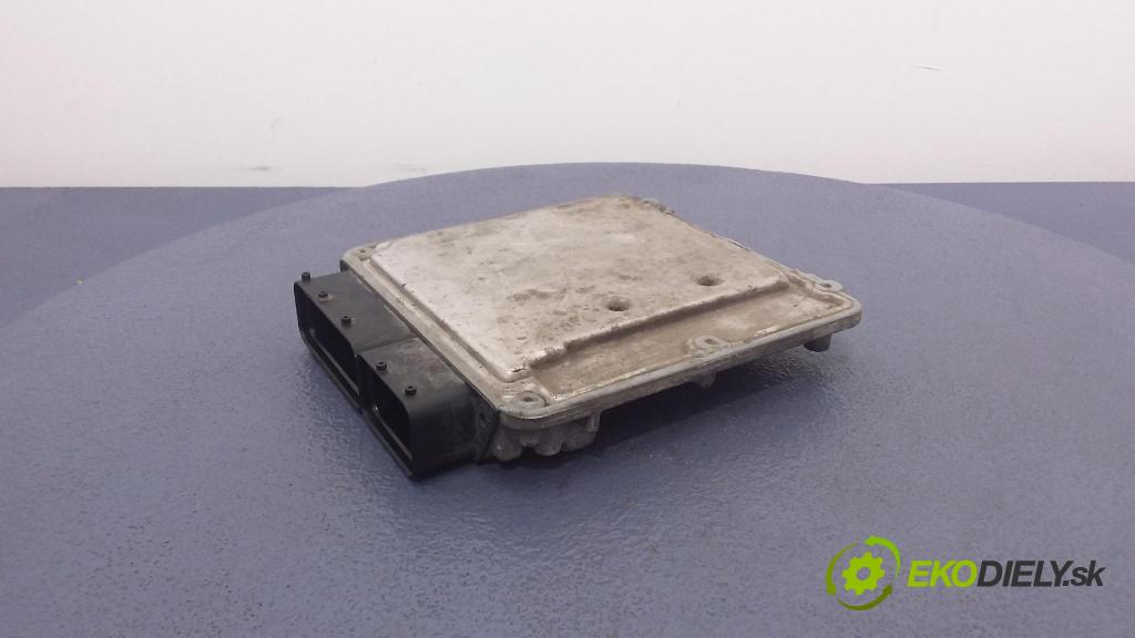 Volkswagen Passat 2008 riadiaca jednotka Motor: 3C0907115P