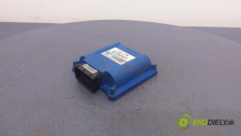 Volkswagen Passat 2008 riadiaca jednotka 110R-010053