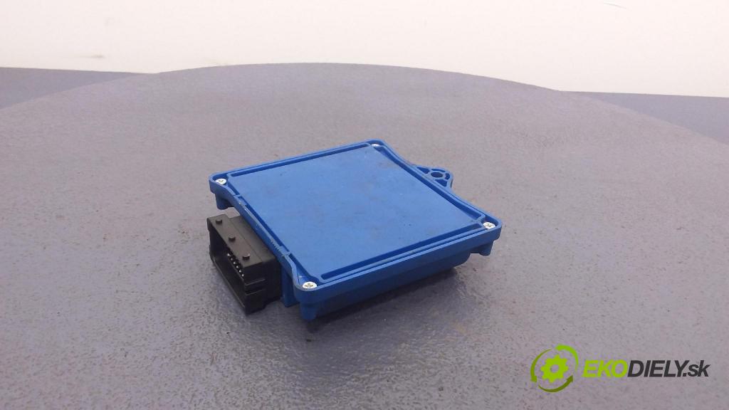 Volkswagen Passat 2008 riadiaca jednotka 110R-010053