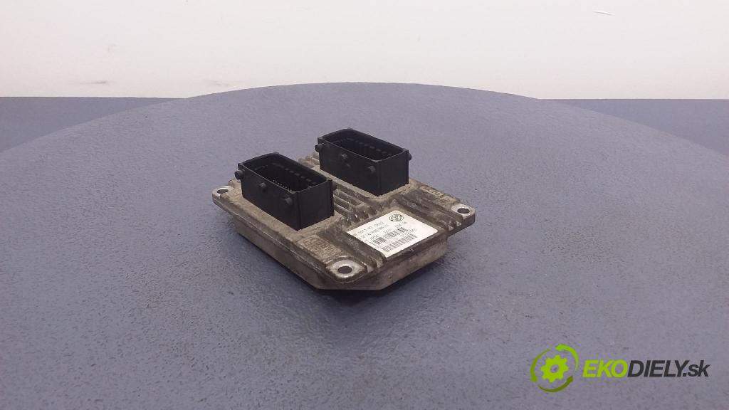 Fiat Punto 2008 riadiaca jednotka Motor: 51827440