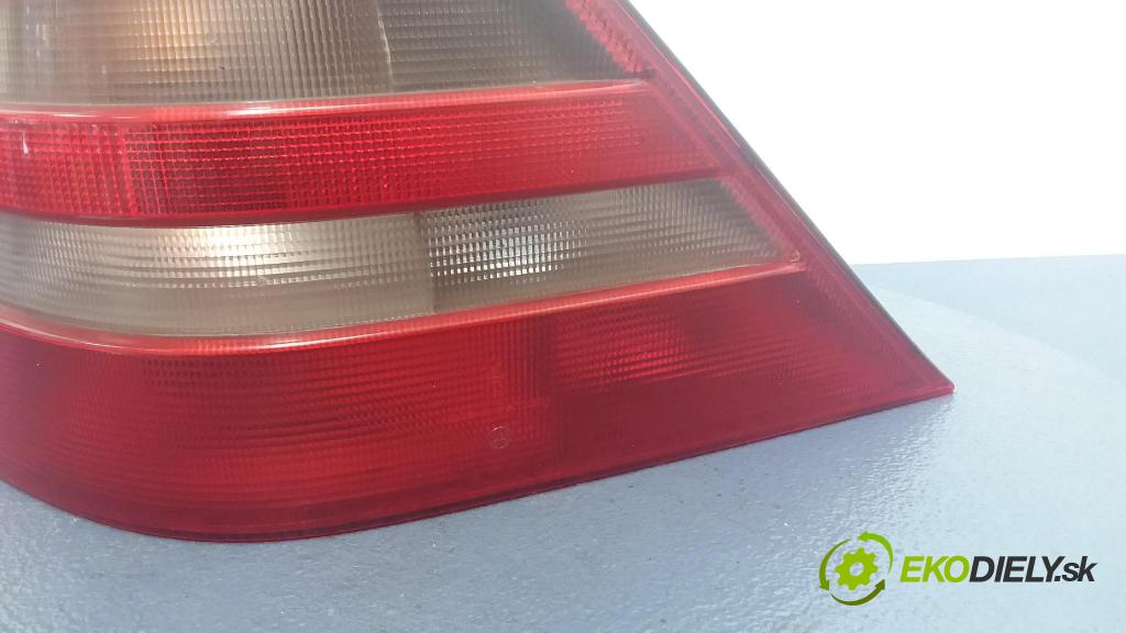 Mercedes SLK-Klasa 1996 svetlo / reflektor zad ľavá Vonkajsia: A1708200164