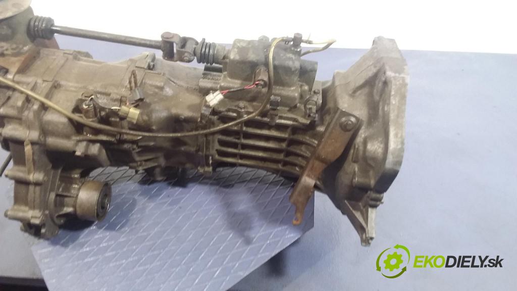 Daihatsu Feroza 1989 prevodovka Manualna 01