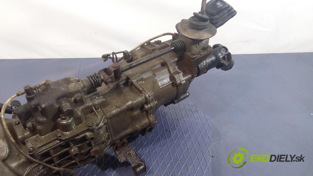 Daihatsu Feroza 1989 prevodovka Manualna 01