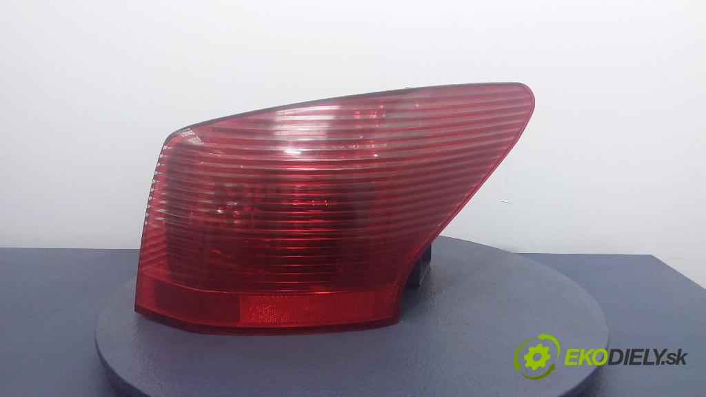 Peugeot 407 2007 svetlo / reflektor zad Prava: Vonkajsia: 01