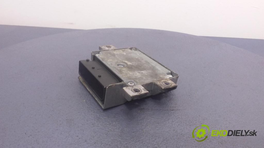 Volkswagen Passat 2008 riadiaca jednotka 3C0907801B