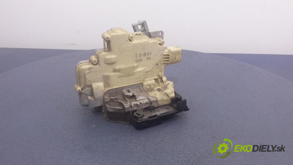 Volkswagen Passat 2008 zámok dvere zad v pravo: 3C4839016B