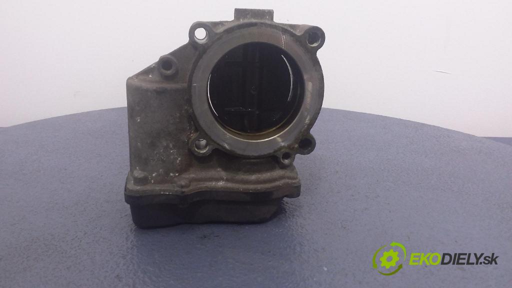 Volkswagen Passat 2008 klapka 06F133062G