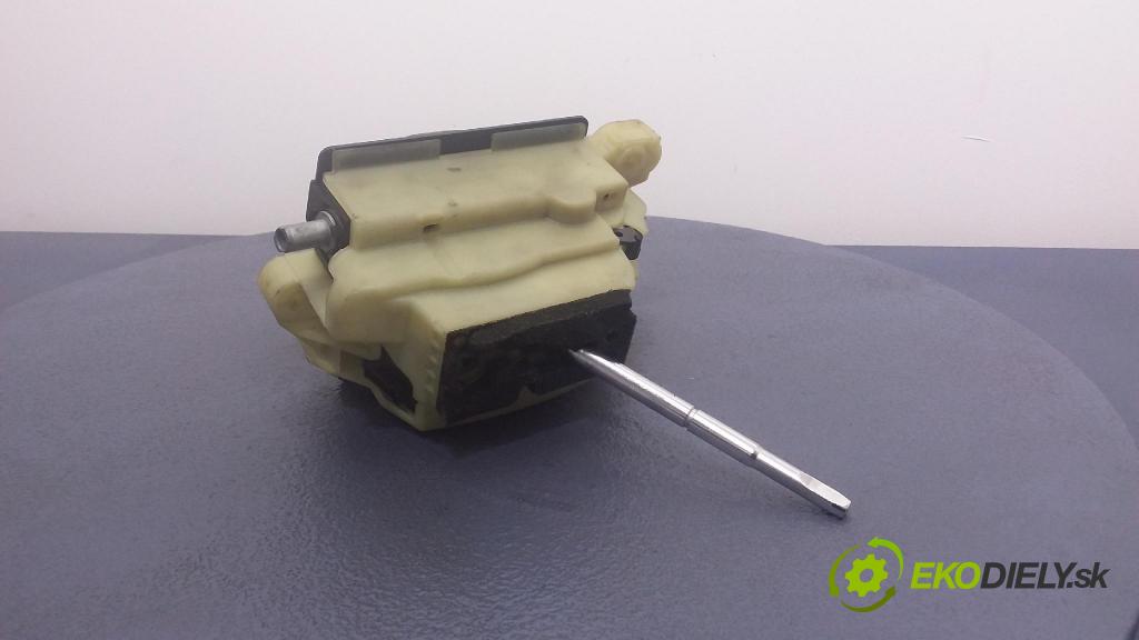 Mercedes-benz E 320 2003 Páka: Zmeny: A2112674224