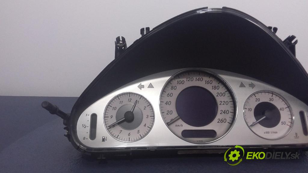 Mercedes-benz E 320 2003 prístrojovka/ budíky A2115405711