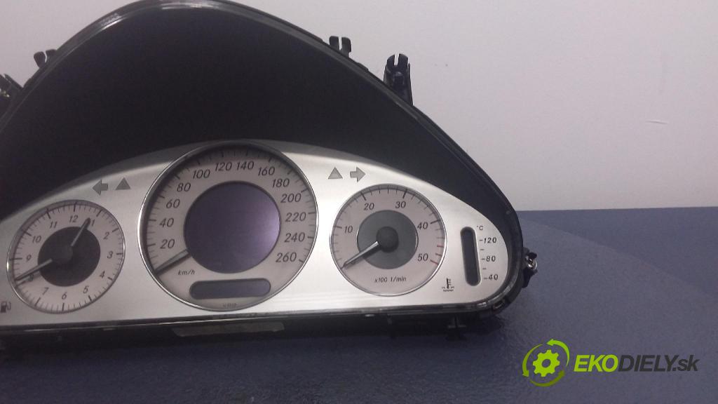 Mercedes-benz E 320 2003 prístrojovka/ budíky A2115405711