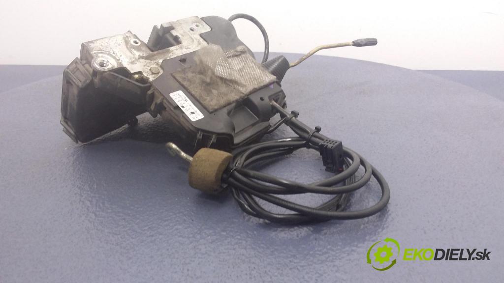 Mercedes-benz E 320 2003 zámok dvere Predné Vľavo: 01