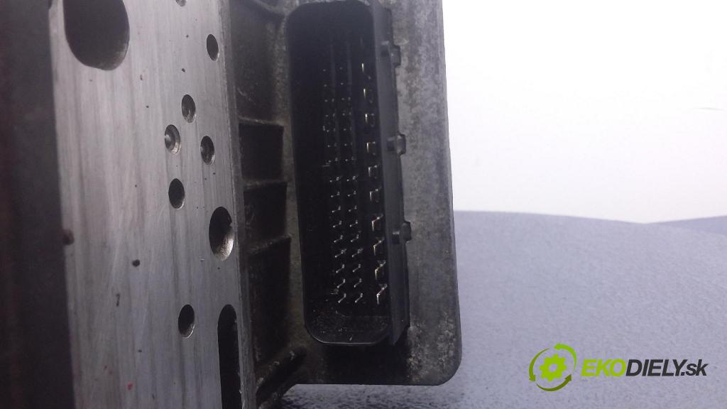 Mercedes-benz E 320 2003 čerpadlo ABS x 0265960036