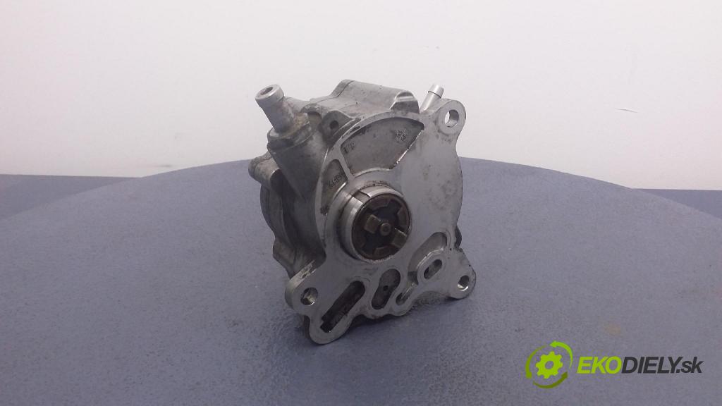 Mitsubishi Grandis 2007 čerpadlo vákuová 03G145209C