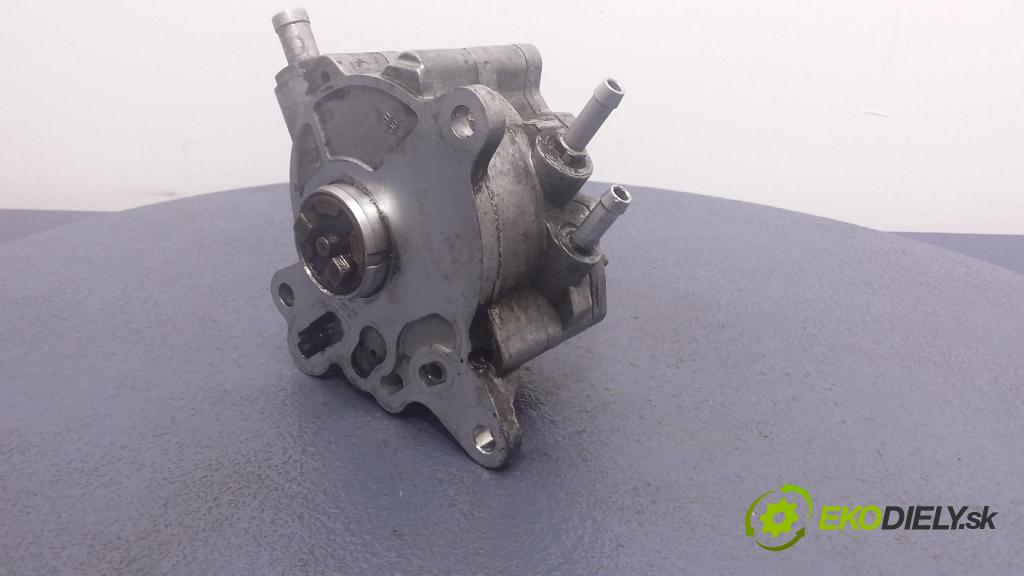 Mitsubishi Grandis 2007 čerpadlo vákuová 03G145209C