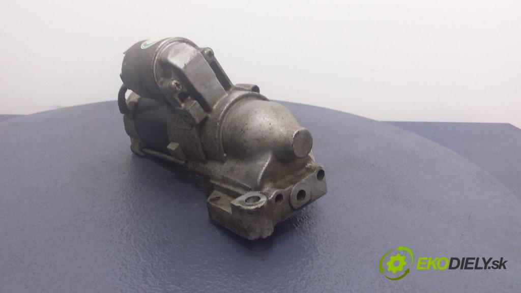 Mitsubishi Grandis 2007 štartér AS S5143