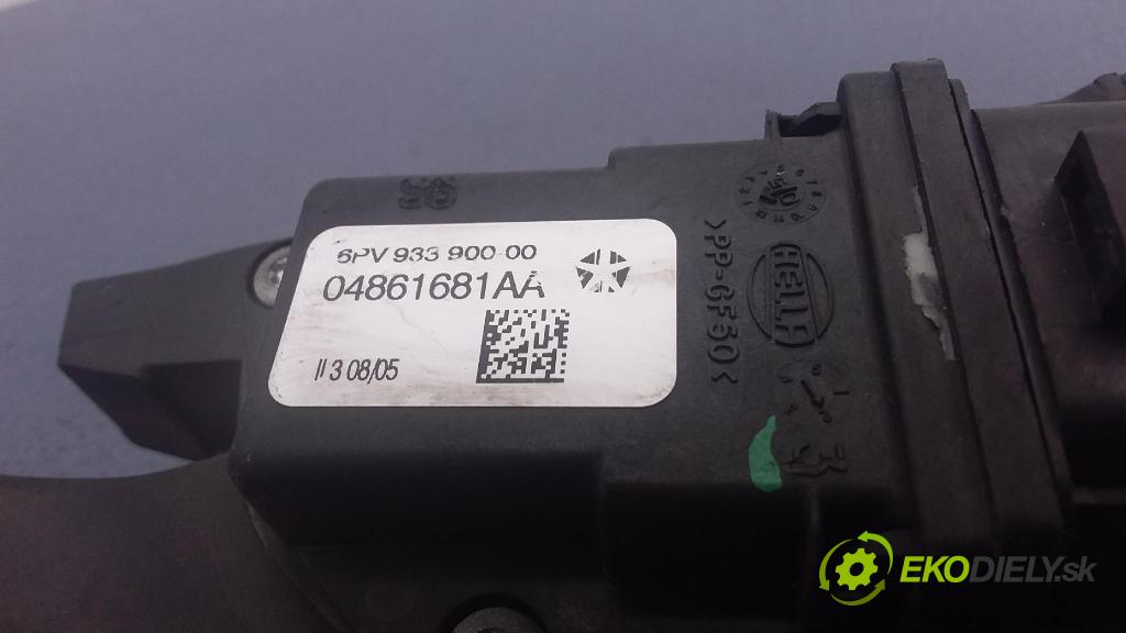 Dodge Magnum 2005 pedal Plyn: 04861681AA