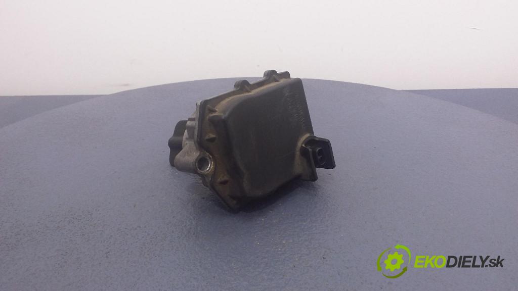 Dodge Magnum 2005 potrubí Sání: 04606767AF