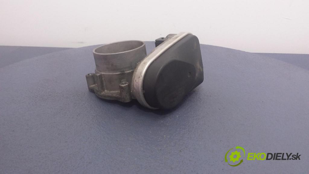 Dodge Magnum 2005 škrticí klapka 04861691AA