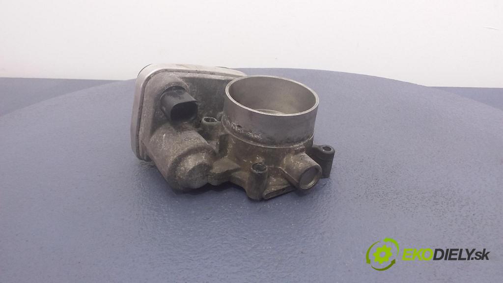 Dodge Magnum 2005 škrticí klapka 04861691AA