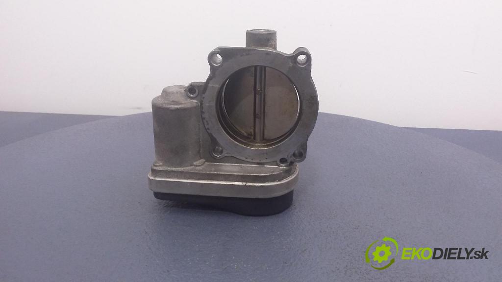 Dodge Magnum 2005 škrticí klapka 04861691AA