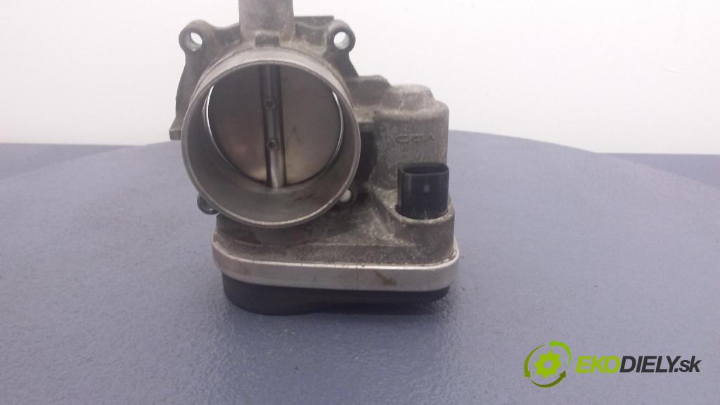 Dodge Magnum 2005 škrticí klapka 04861691AA