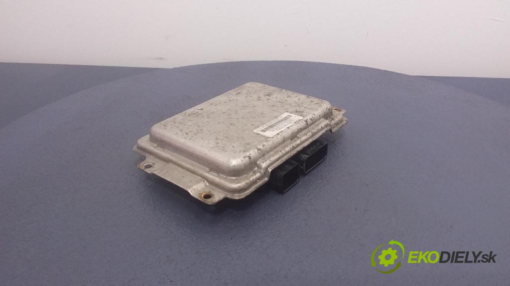 Dodge Magnum 2005 řídící jednotka P05026021AB