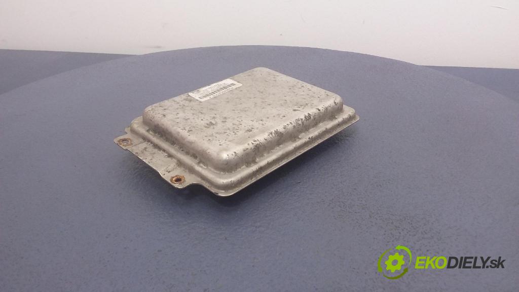 Dodge Magnum 2005 řídící jednotka P05026021AB