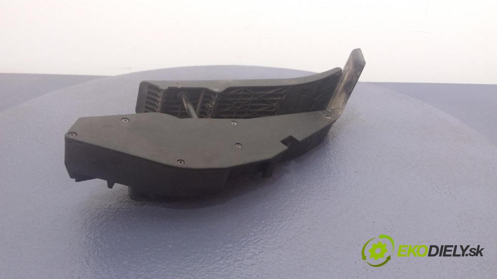 Bmw 320d 2002 pedal Plyn: 6762481