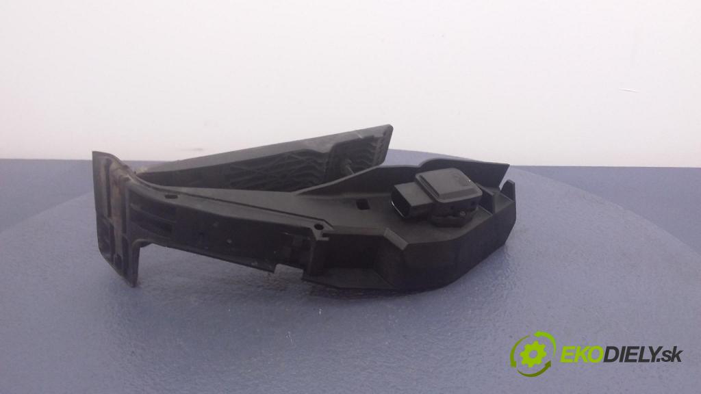 Bmw 320d 2002 pedal Plyn: 6762481