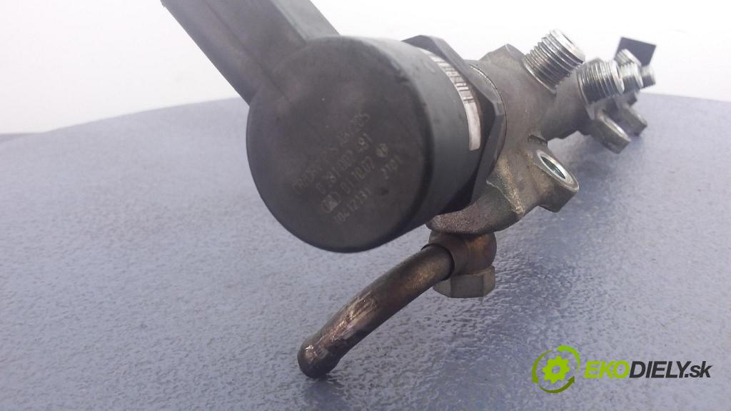 Bmw 320d 2002 lišta Zásobování 0445214030