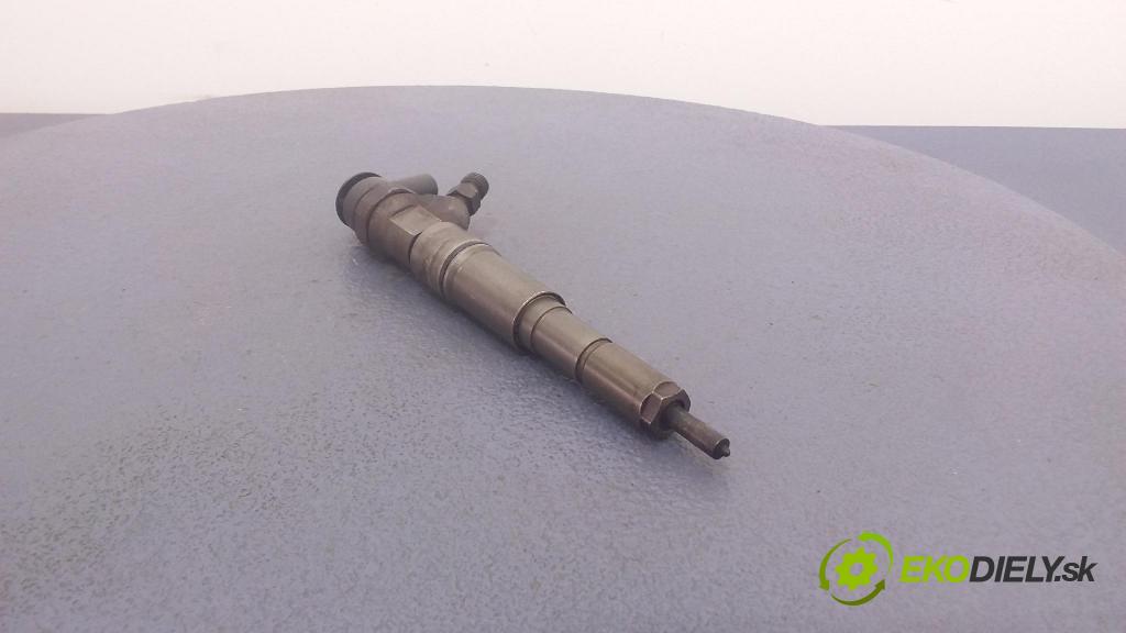 Bmw 320d 2002 vstřikovač 0445110131