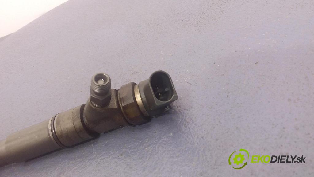 Bmw 320d 2002 vstřikovač 0445110149