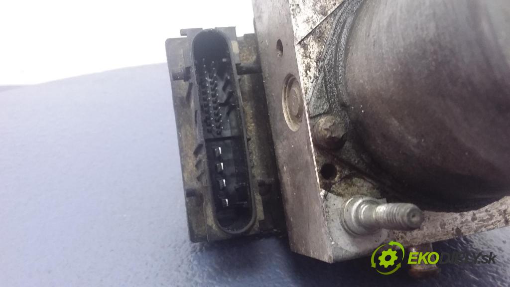 Opel Corsa 2003 čerpadlo ABS x 13145396
